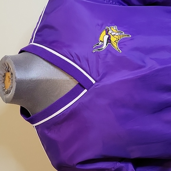 MN Vikings pull over - Picture 7 of 8